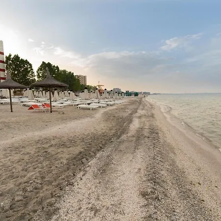 Apartman Marc Moonlight Mamaia